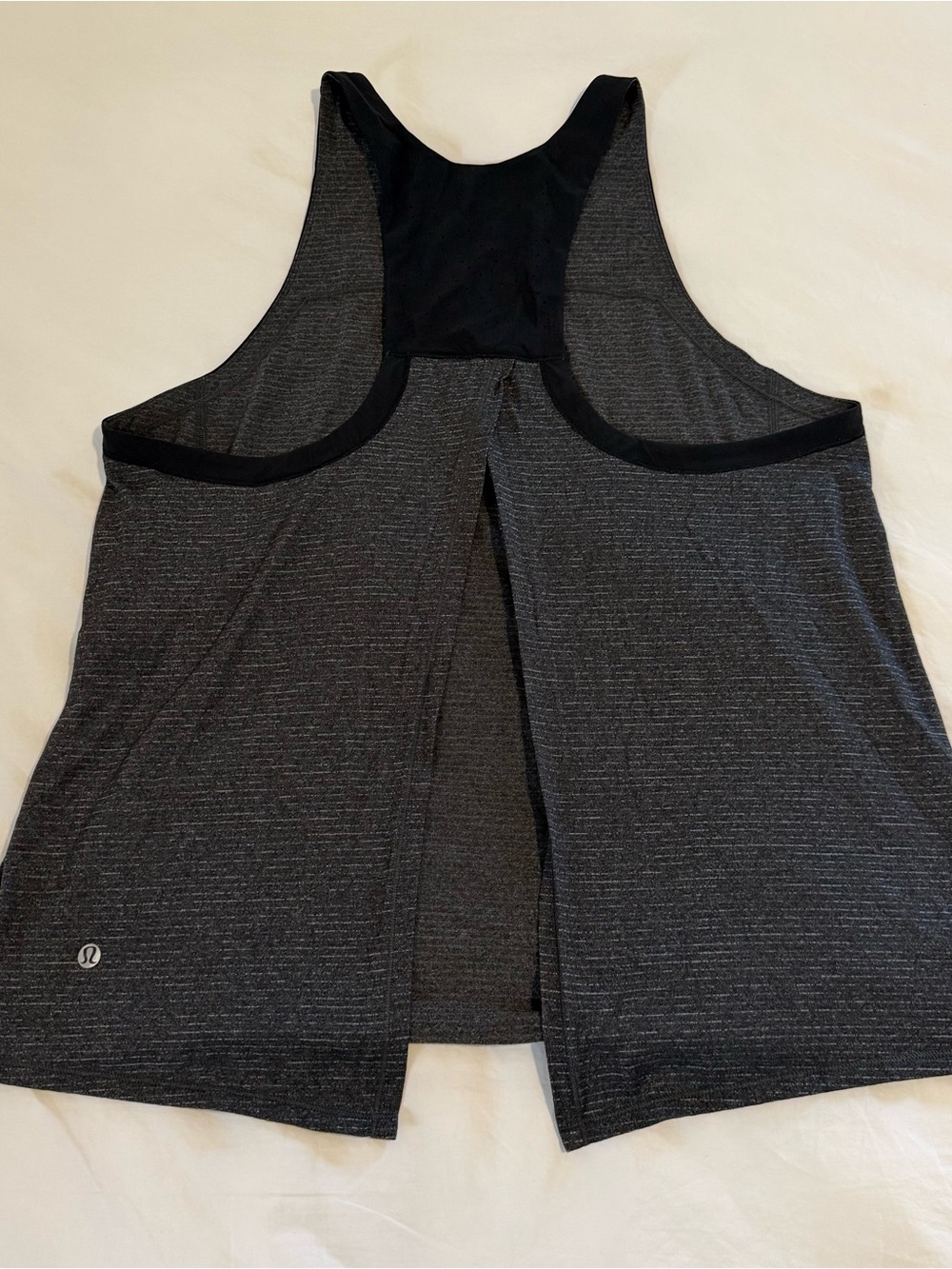 Lululemon split back tank - Picture 4 of 6